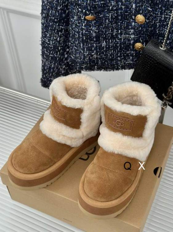 Picture of UGG Shoes _SKUUGGsz35-40JX101619696